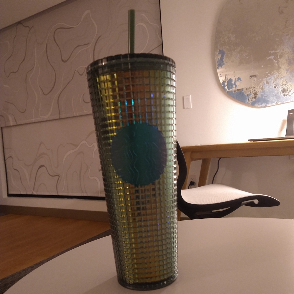 Starbucks Fall 2022 Tumbler Grid Iridescent Green Rainforest Venti 24oz - Picture 3 of 10